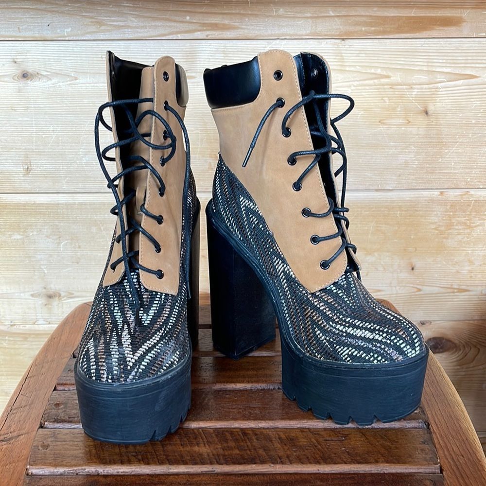 Platform Bronze Black White and Tan Boot Heels 5” size 7.5 burning man festival
